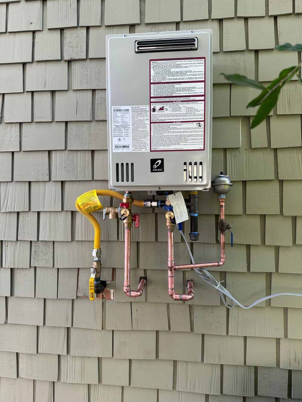 Traditional & Tankless Water Heaters image