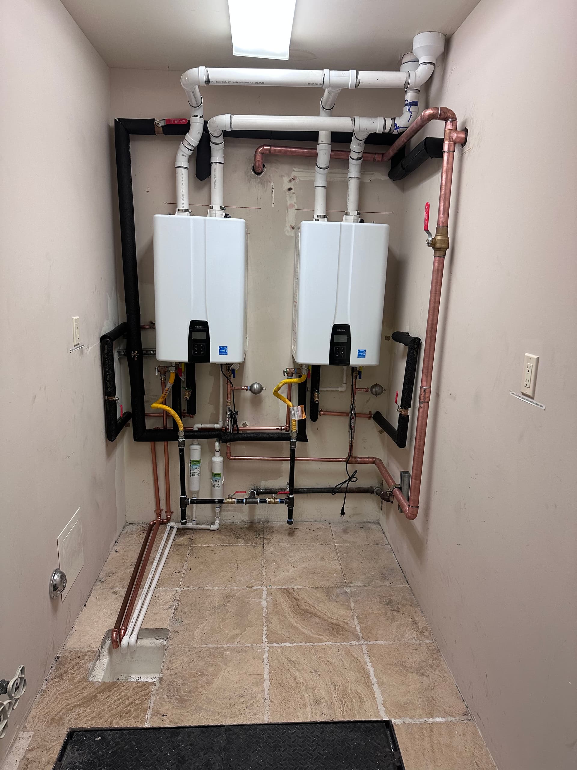 Gallery photos for Efficient Upgrade with Tankless Water Heaters: Image #8