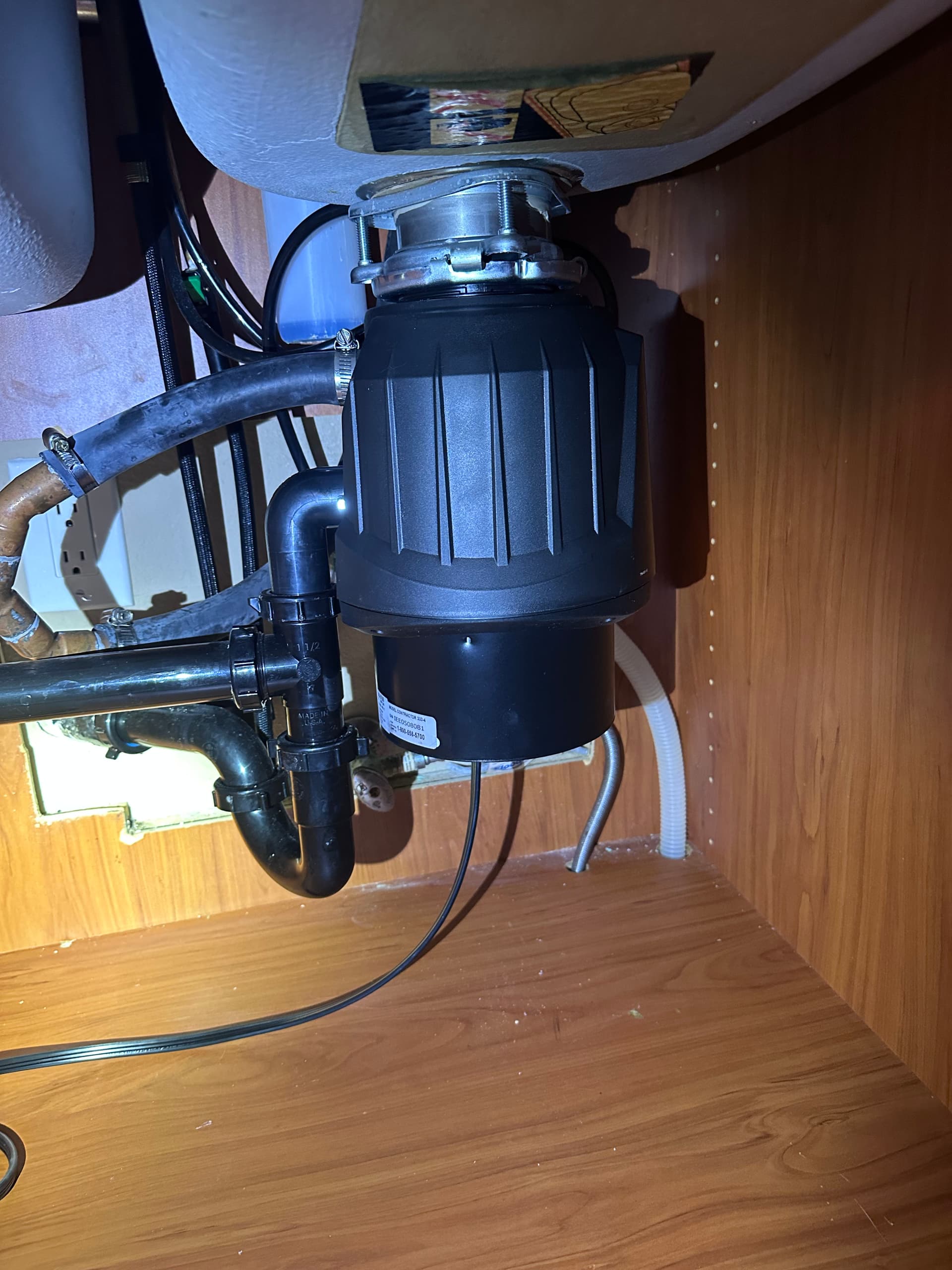 Gallery photos for Smooth Kitchen Upgrade with New Contractor 333 Garbage Disposal Unit: Image #2