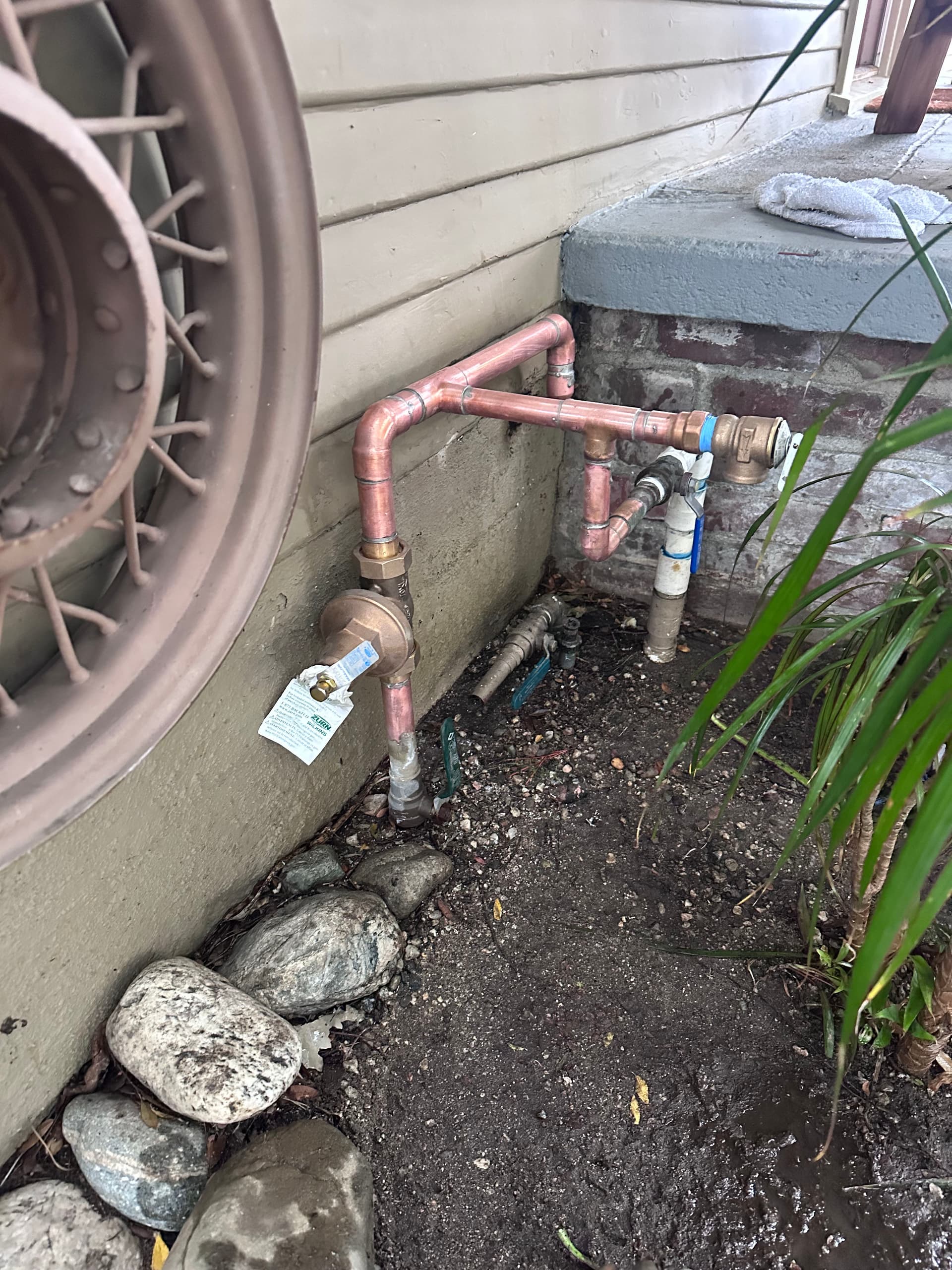 Gallery photos for Efficient Gas Line Update with New Pressure Regulator: Image #1