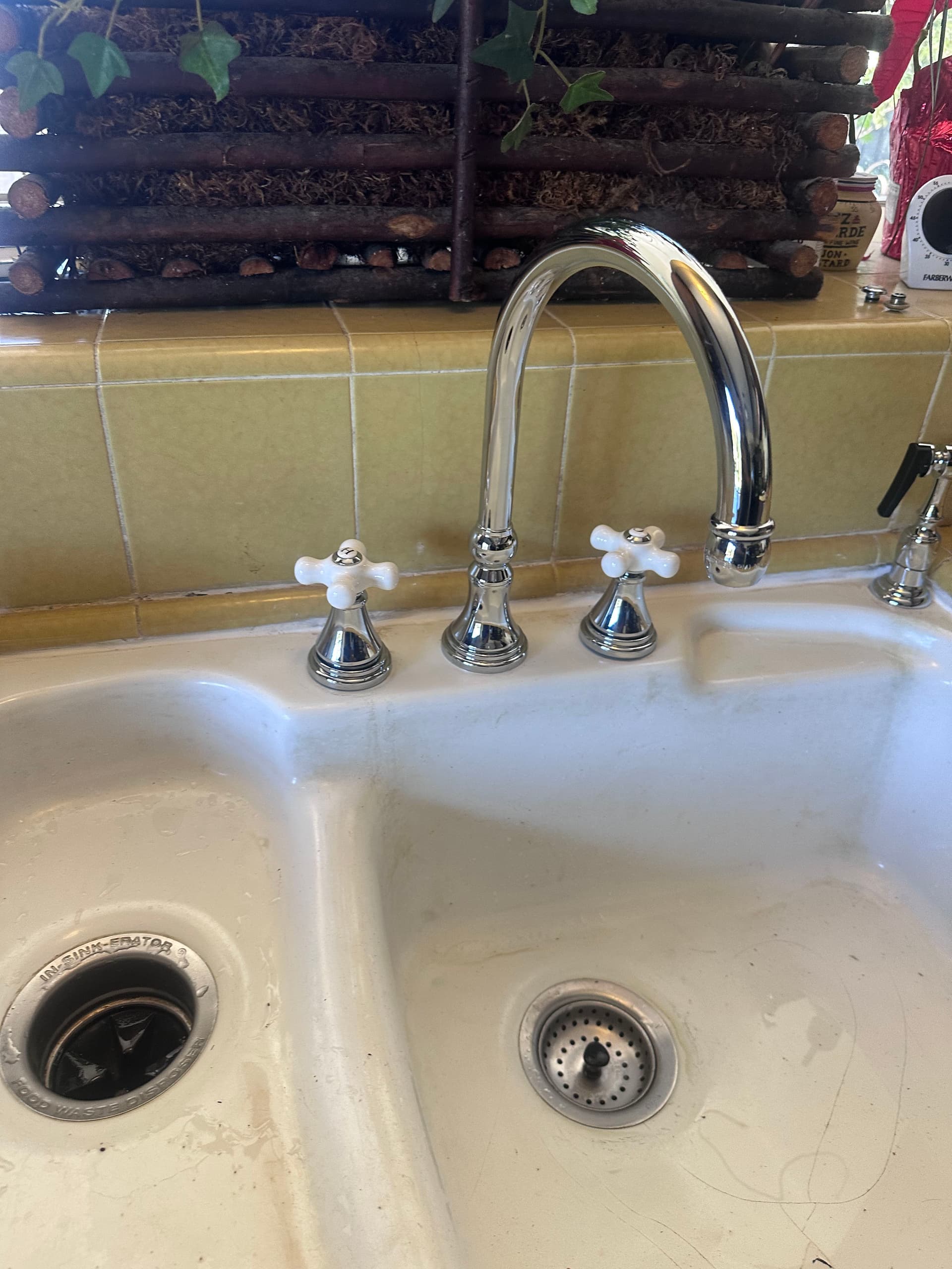 Gallery photos for Sleek New Kitchen Faucet Installation: Image #1