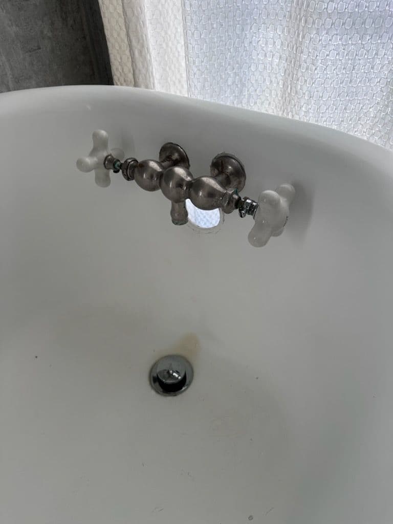 Gallery photos for Expert Water Heater and Bathtub Revamp Results: Image #3